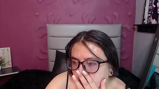 Cailing Zu online show from December 2025 07:07:02 PM