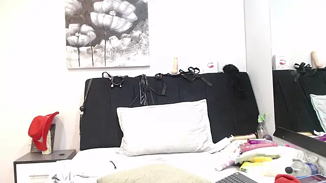 DonnaJoness online show from October 2025 06:41:01 PM