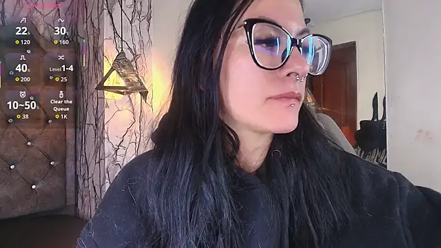 Zami Escobar of online show from November 2025 06:30:02 PM