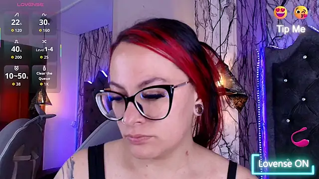 Zami Escobar of online show from April 2026 04:01:02 PM