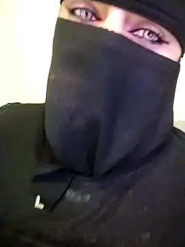 Snapshot of lilyan12 chatting on April 2026 10:40:02 PM lilyan12 online show from April 2026 10:40:02 PM