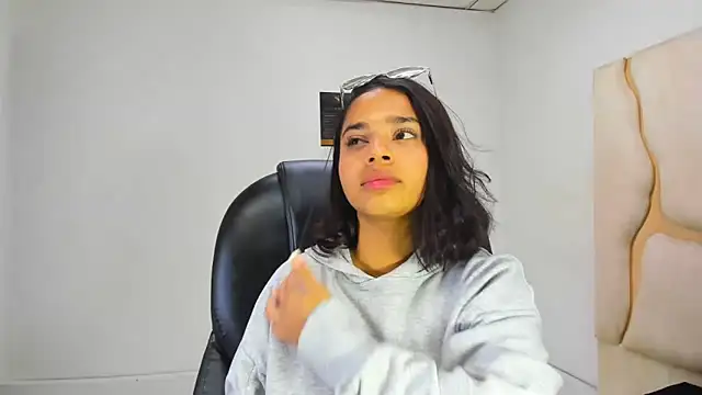 ScarletDoll online show from October 2025 03:32:01 AM