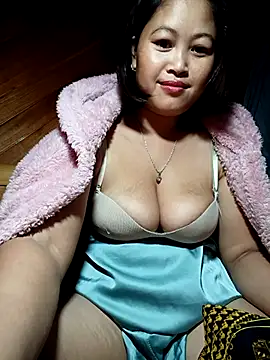 maycuc123 online show from November 2025 12:57:02 AM