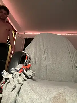 Snapshot of Troydaddy578 chatting on March 2026 05:18:01 AM Troydaddy578 online show from March 2026 05:18:01 AM