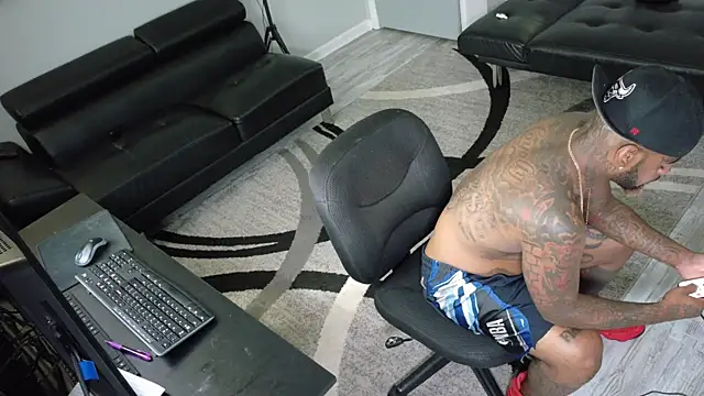 SLANGONDEMHOES online show from September 2025 03:45:01 PM