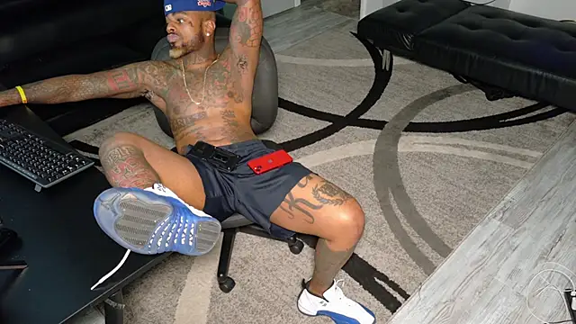 SLANGONDEMHOES online show from September 2025 02:46:01 AM