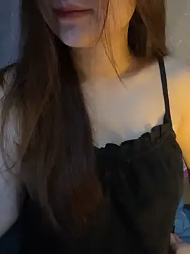 Hinne07 online show from February 2026 03:40:01 AM