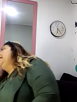 Snapshot of curvy_diva_ chatting on September 2025 11:11:01 AM curvy diva online show from September 2025 11:11:01 AM