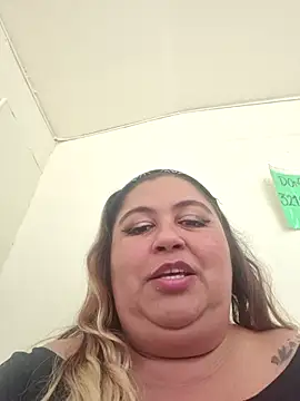 Snapshot of curvy_diva_ chatting on September 2025 09:51:01 PM curvy diva online show from September 2025 09:51:01 PM