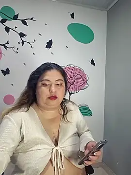 Snapshot of curvy_diva_ chatting on September 2025 11:48:01 AM curvy diva online show from September 2025 11:48:01 AM