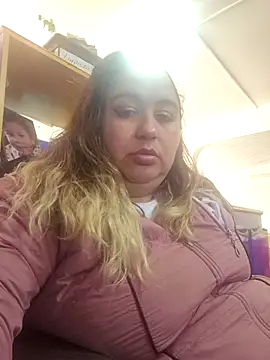 Snapshot of curvy_diva_ chatting on October 2025 02:34:01 PM curvy diva online show from October 2025 02:34:01 PM