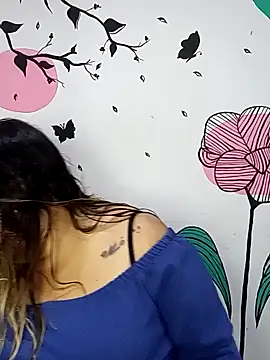 Snapshot of curvy_diva_ chatting on October 2025 11:07:02 AM curvy diva online show from October 2025 11:07:02 AM