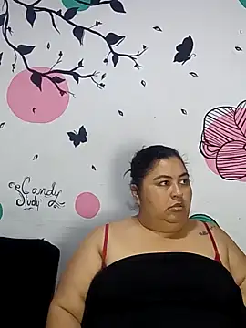 Snapshot of curvy_diva_ chatting on October 2025 11:20:02 AM curvy diva online show from October 2025 11:20:02 AM