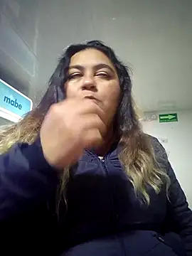 Snapshot of curvy_diva_ chatting on October 2025 11:07:01 PM curvy diva online show from October 2025 11:07:01 PM