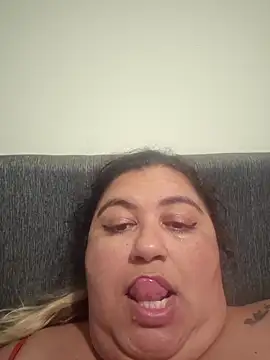 Snapshot of curvy_diva_ chatting on November 2025 11:59:02 PM curvy diva online show from November 2025 11:59:02 PM