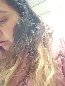 Snapshot of curvy_diva_ chatting on November 2025 10:31:02 PM curvy diva online show from November 2025 10:31:02 PM