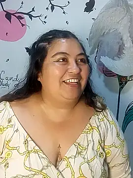 Snapshot of curvy_diva_ chatting on November 2025 11:20:01 AM curvy diva online show from November 2025 11:20:01 AM