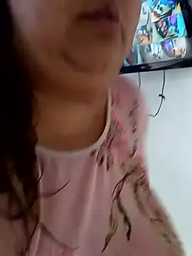 Snapshot of curvy_diva_ chatting on November 2025 01:14:02 PM curvy diva online show from November 2025 01:14:02 PM