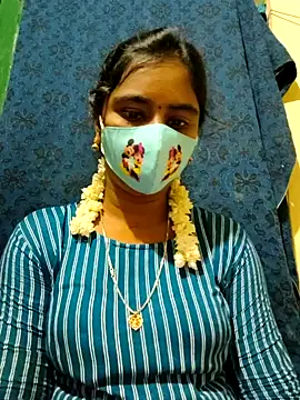 mini-queen online show from September 2025 11:01:02 AM