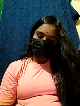 mini-queen online show from October 2025 11:52:02 AM