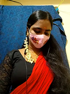 Snapshot of mini-queen chatting on January 2026 04:11:01 PM mini-queen online show from January 2026 04:11:01 PM