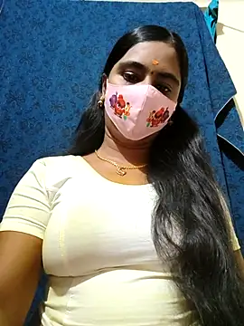 Snapshot of mini-queen chatting on January 2026 12:11:01 PM mini-queen online show from January 2026 12:11:01 PM