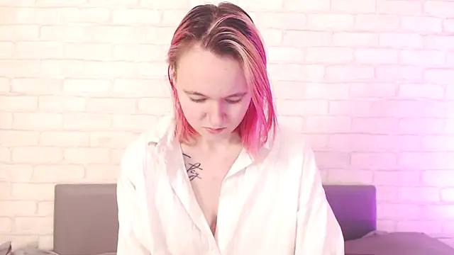 Snapshot of Ericha_Stone chatting on December 2025 01:32:02 AM Ericha Stone online show from December 2025 01:32:02 AM