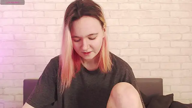 Ericha Stone online show from April 2026 01:25:01 AM