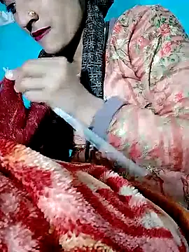 Snapshot of Pahadi_couple chatting on October 2025 03:36:01 PM Pahadi couple online show from October 2025 03:36:01 PM