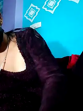 Pahadi couple online show from December 2025 05:53:01 PM