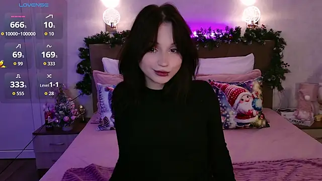 Snapshot of YourLittleDevil chatting on December 2025 01:31:02 PM YourLittleDevil online show from December 2025 01:31:02 PM