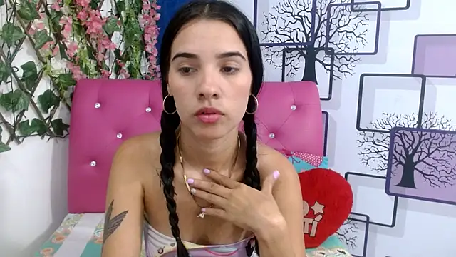 Snapshot of vanesa19_ chatting on September 2025 02:10:01 PM vanesa19 online show from September 2025 02:10:01 PM