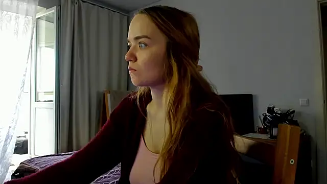 Snapshot of JanetShy chatting on September 2025 06:59:01 AM JanetShy online show from September 2025 06:59:01 AM