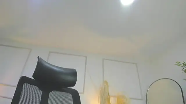 Emilywillis8 online show from October 2025 01:25:01 PM