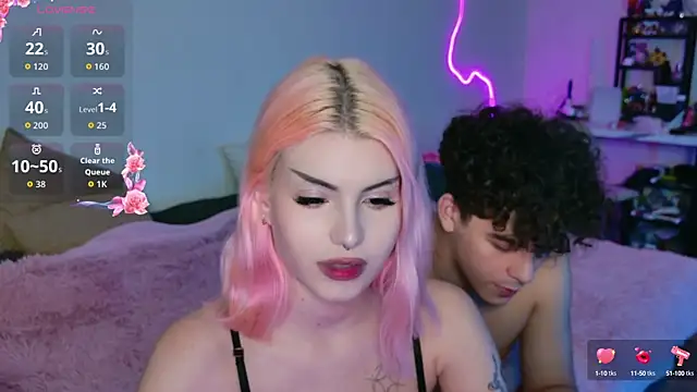 Snapshot of Alice18James chatting on September 2025 08:20:02 PM Alice18James online show from September 2025 08:20:02 PM