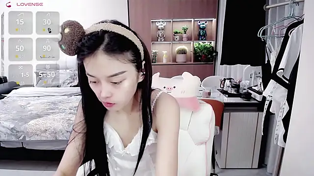 Xiao-zuzongl online show from September 2025 03:17:02 AM