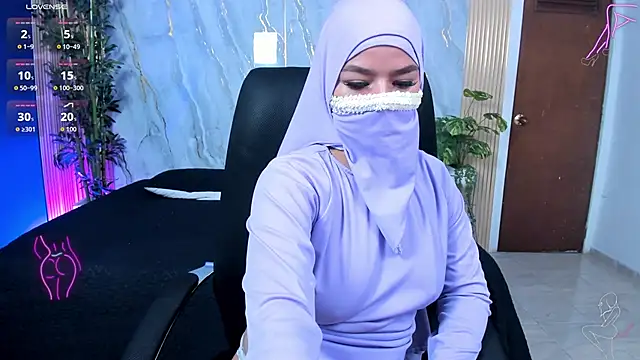 Snapshot of Amal_Bakir chatting on October 2025 12:44:02 AM Amal Bakir online show from October 2025 12:44:02 AM