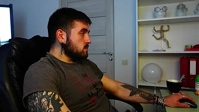 Mike Platano online show from September 2025 02:20:01 PM