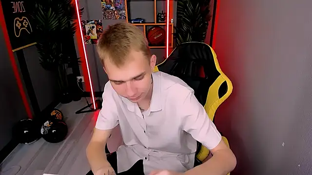 Snapshot of TimBlaks chatting on November 2025 09:48:01 PM TimBlaks online show from November 2025 09:48:01 PM