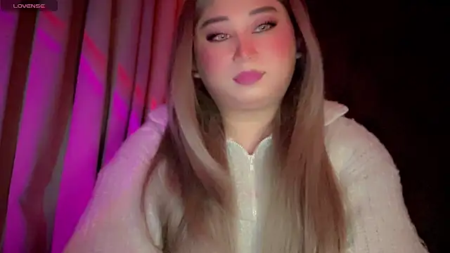 Snapshot of Degeneresqueen chatting on December 2025 06:46:02 PM Degeneresqueen online show from December 2025 06:46:02 PM