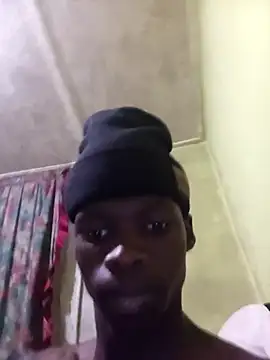 Snapshot of phumlanisanka chatting on October 2025 08:39:01 PM phumlanisanka online show from October 2025 08:39:01 PM