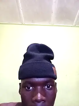 Snapshot of phumlanisanka chatting on October 2025 03:45:01 PM phumlanisanka online show from October 2025 03:45:01 PM