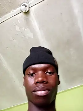 Snapshot of phumlanisanka chatting on October 2025 07:20:02 AM phumlanisanka online show from October 2025 07:20:02 AM