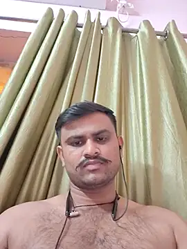 Frvgggghh online show from November 2025 08:47:01 AM