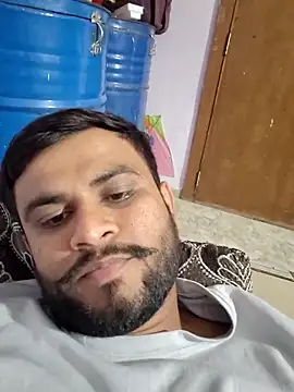 Snapshot of Frvgggghh chatting on March 2026 03:01:01 PM Frvgggghh online show from March 2026 03:01:01 PM