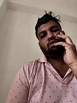 vinay smalldick online show from May 2026 11:23:04 PM