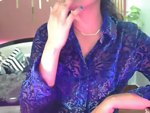 shaalu sharma online show from November 2025 06:41:02 PM