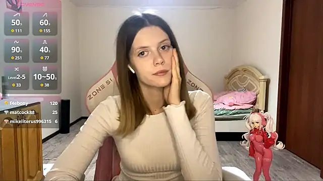 VibeQueenLucy online show from September 2025 03:46:02 PM