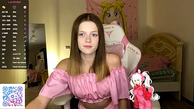 VibeQueenLucy online show from October 2025 02:40:01 PM