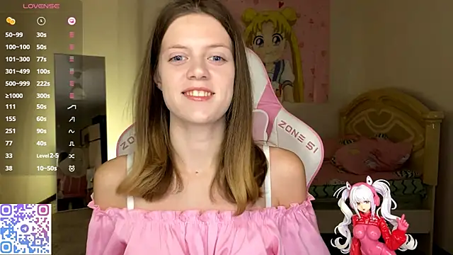 VibeQueenLucy online show from October 2025 02:18:02 PM